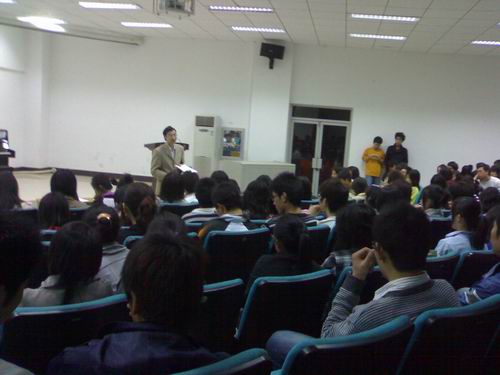//cuggroup.seqingcr.com/DMS/UploadFiles/Department_24/NewsUpload/20080429101737976.jpg